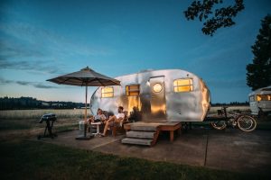 caravane dans un camping à saint gilles croix de vie